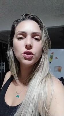 Vanessa leckeres Gesicht für Sperma
