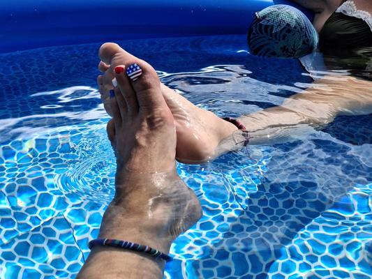 Nossos pés estão prontos para o feriado!
