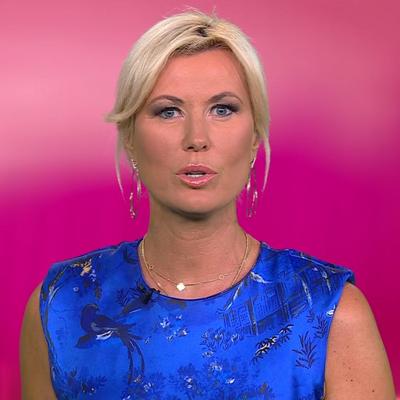 Kamilla S. geile Fickschlampe im sexy blauen Satinkleid ! 
