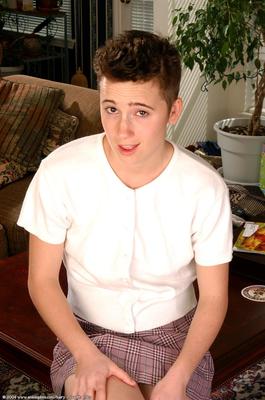 Hairy Tomboy Beauty Caitlin #