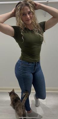 Sexy babe