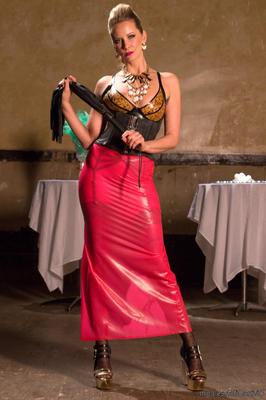 .. MaitresseMadelineMarlowe（femdom）