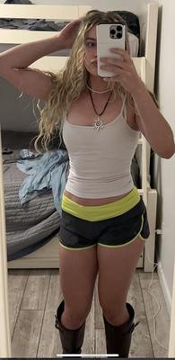 Sexy babe 