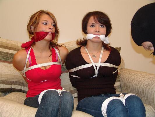 AESのJennipher Jordan、「Cleaver to To Cleaver」（Cleave Gagged）