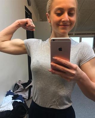 Elisabet v